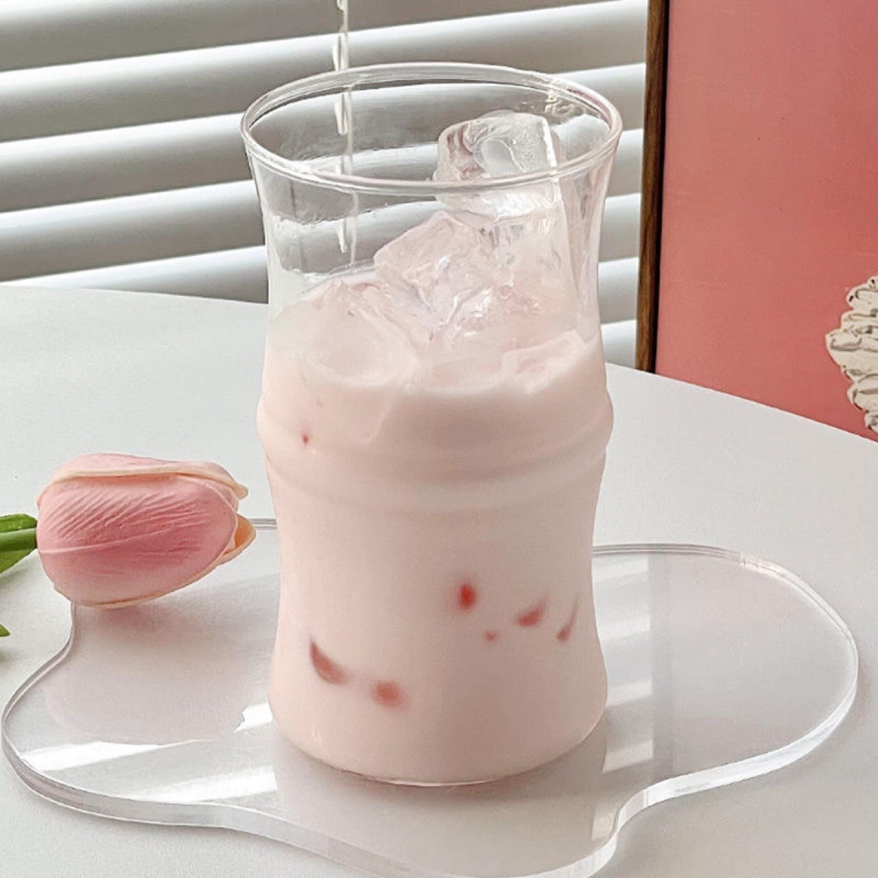 Verre cylindrique transparent - Design minimaliste et élégant