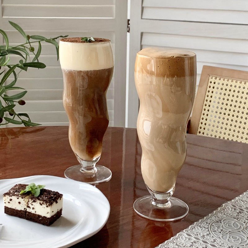 Verre transparent ondulé - Un service chic à la maison