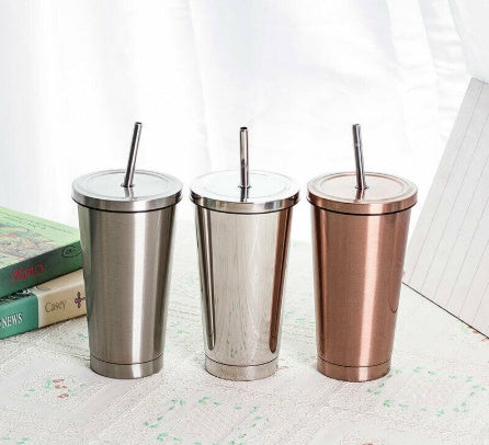 Gobelet en inox 500 ml avec couvercle et paille - Moderne et pratique